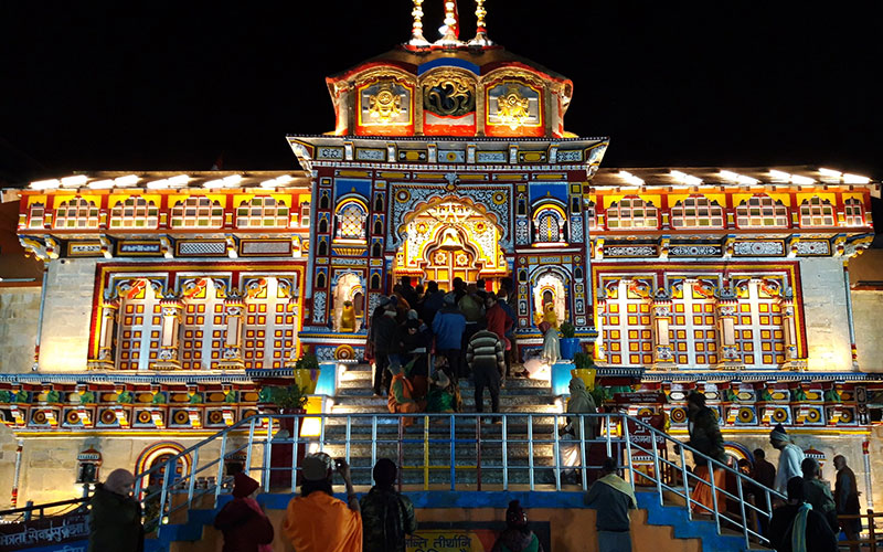 The beautiful Badrinath temple at night